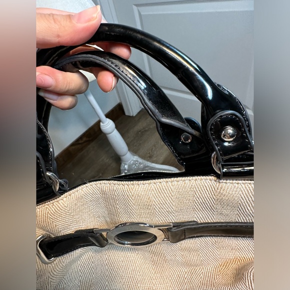 Nine West Faux Leather Exterior
Beige and black Bags & Handbags - Picture 10 of 11